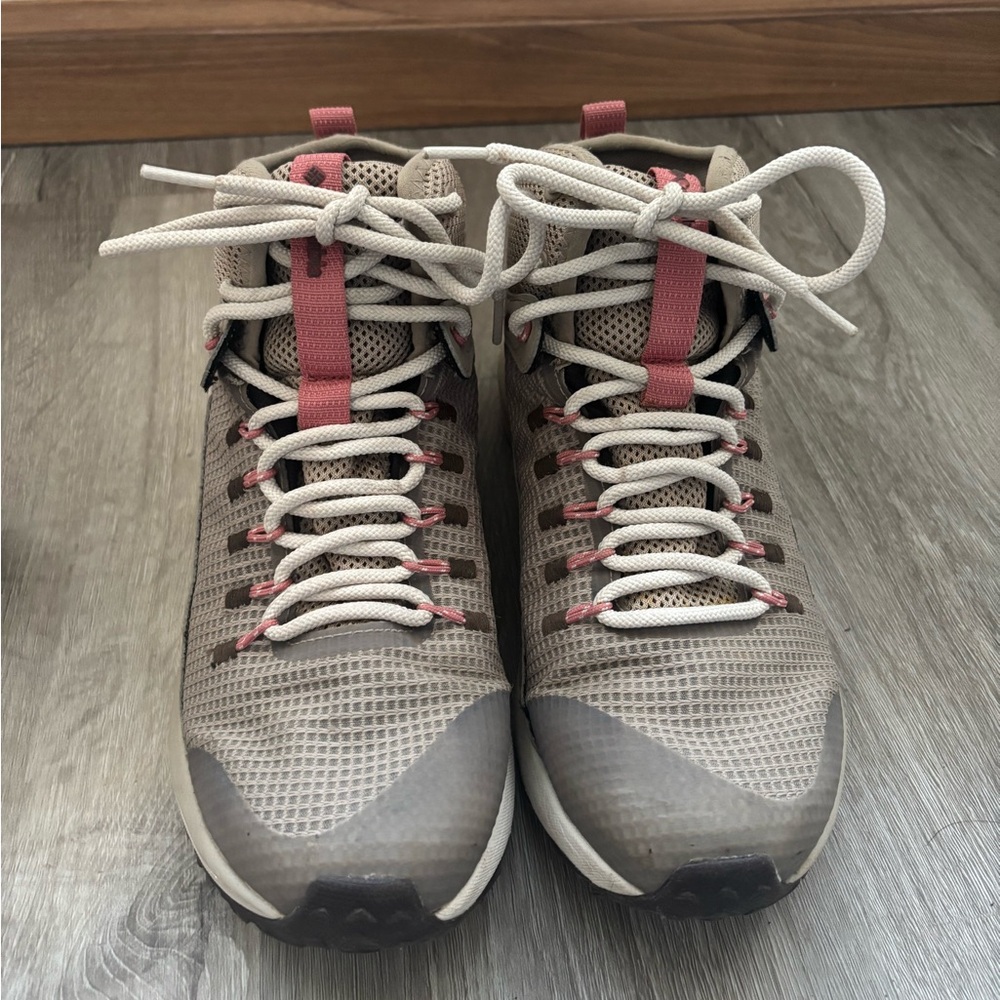 Women's High-Top Hiking Shoes - Beige and Pink
